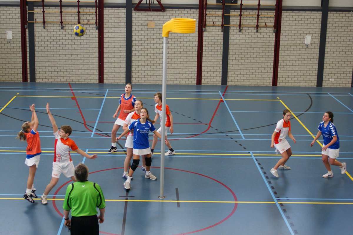 Korfbal C3  11 februari-014.JPG